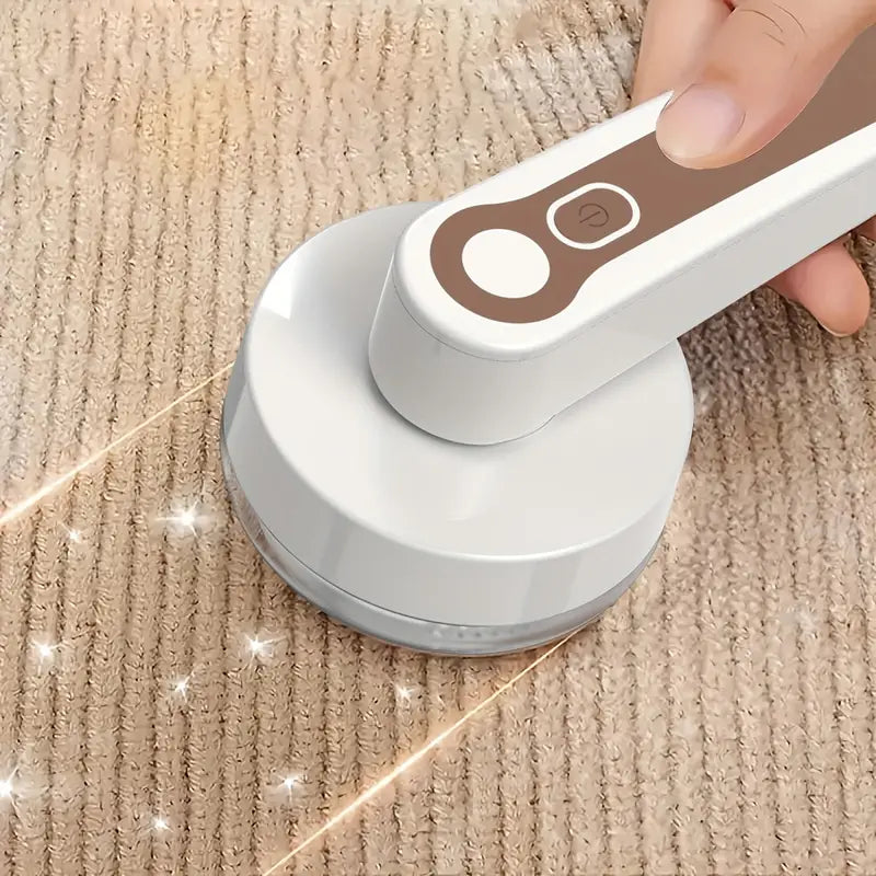 FluffAway Portable Rechargeable Lint Remover